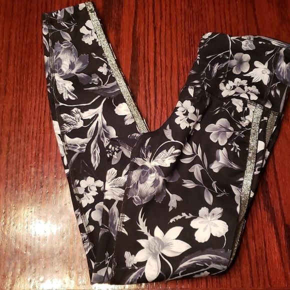 Old Navy Pants - Old Navy Active Leggings XSmall